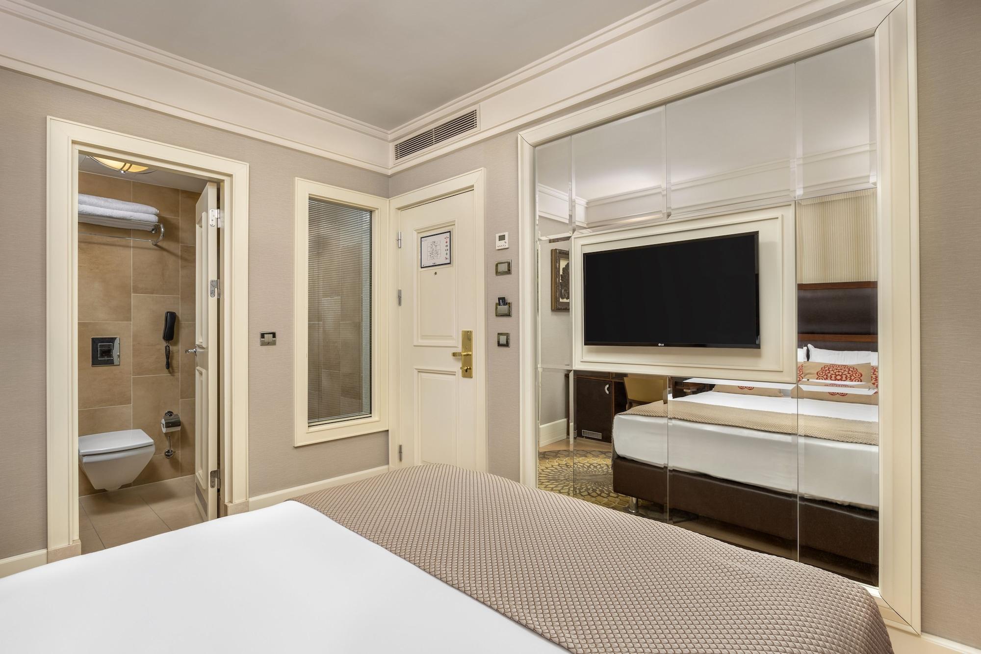 Titanic Comfort Sisli Provincia di Provincia di Istanbul Esterno foto